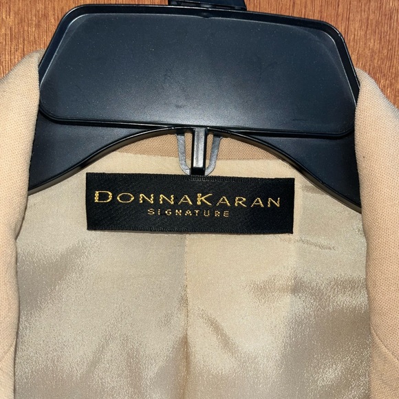 Women’s Donna Karan Blazer size 8 - Picture 2 of 4